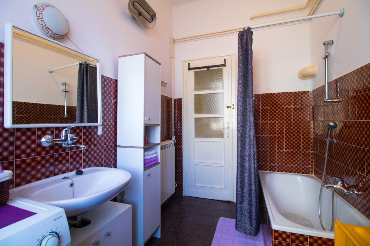 Arena Festival Apartment Pula Exterior photo