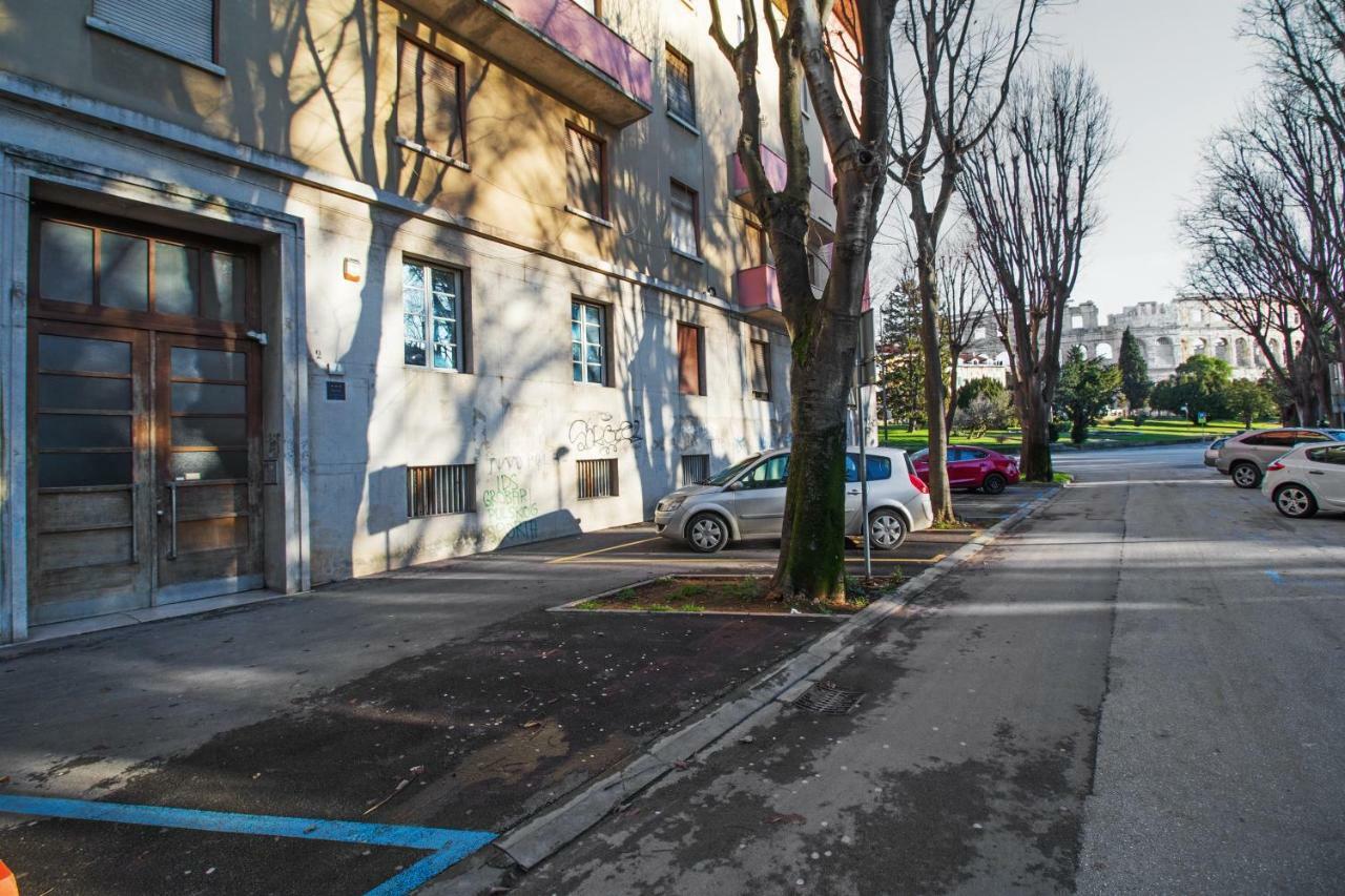 Arena Festival Apartment Pula Exterior photo